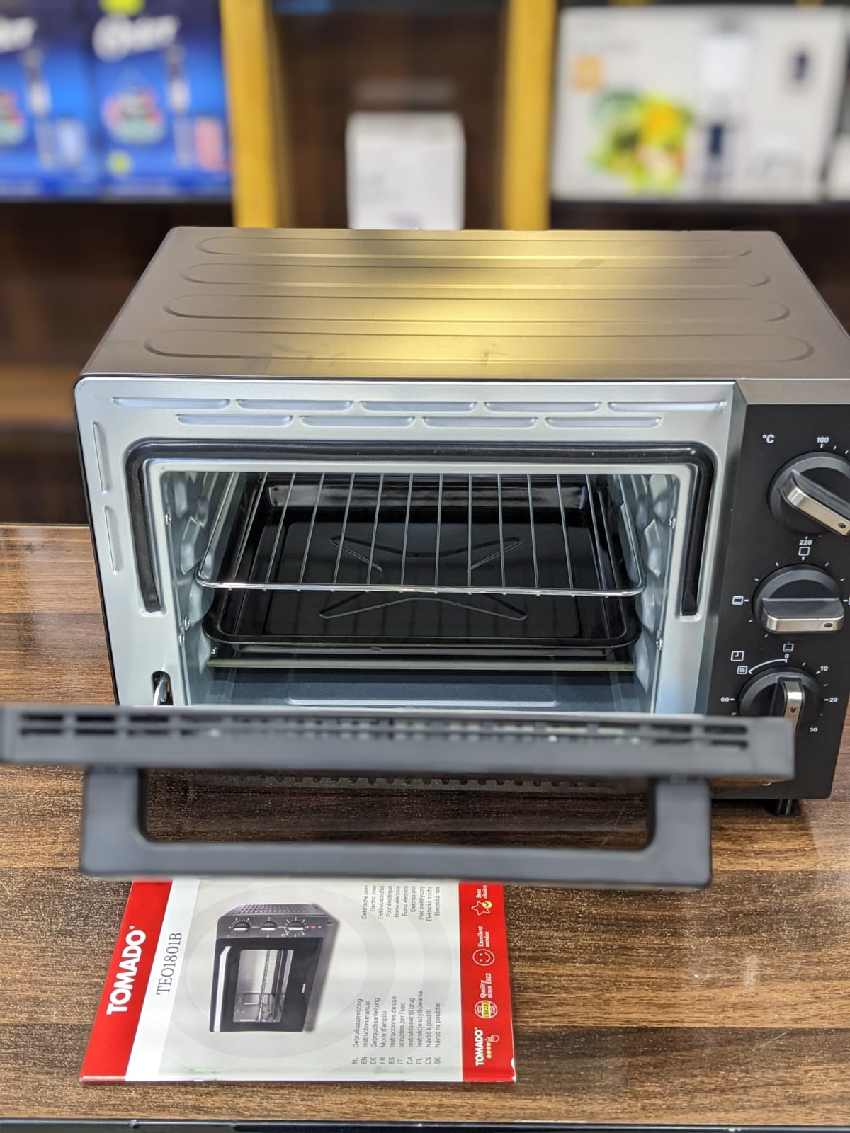 Tomado 18L Electric Oven TEO1801B