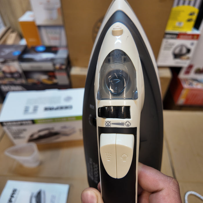 Geepas Ceramic Steam Iron GSI7788