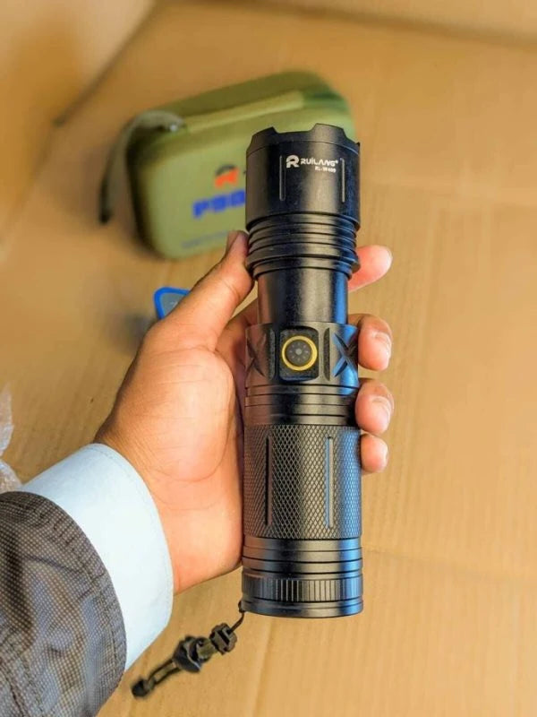 P90 Mega-Range Flashlight: Imported Excellence with 1KM Reach (Lot Imported)