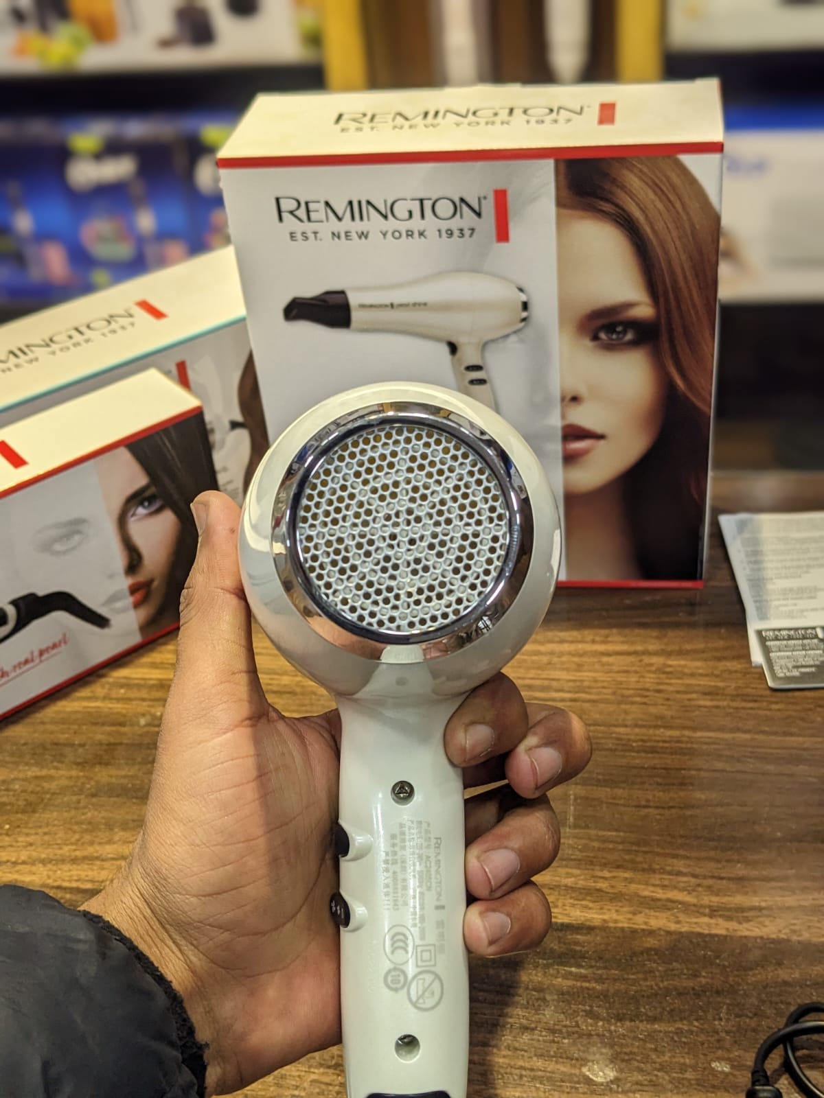 Remington Pearl Shine Hair Dryer 2000W Salon Professional Styling with Tourmaline Ceramic Technology