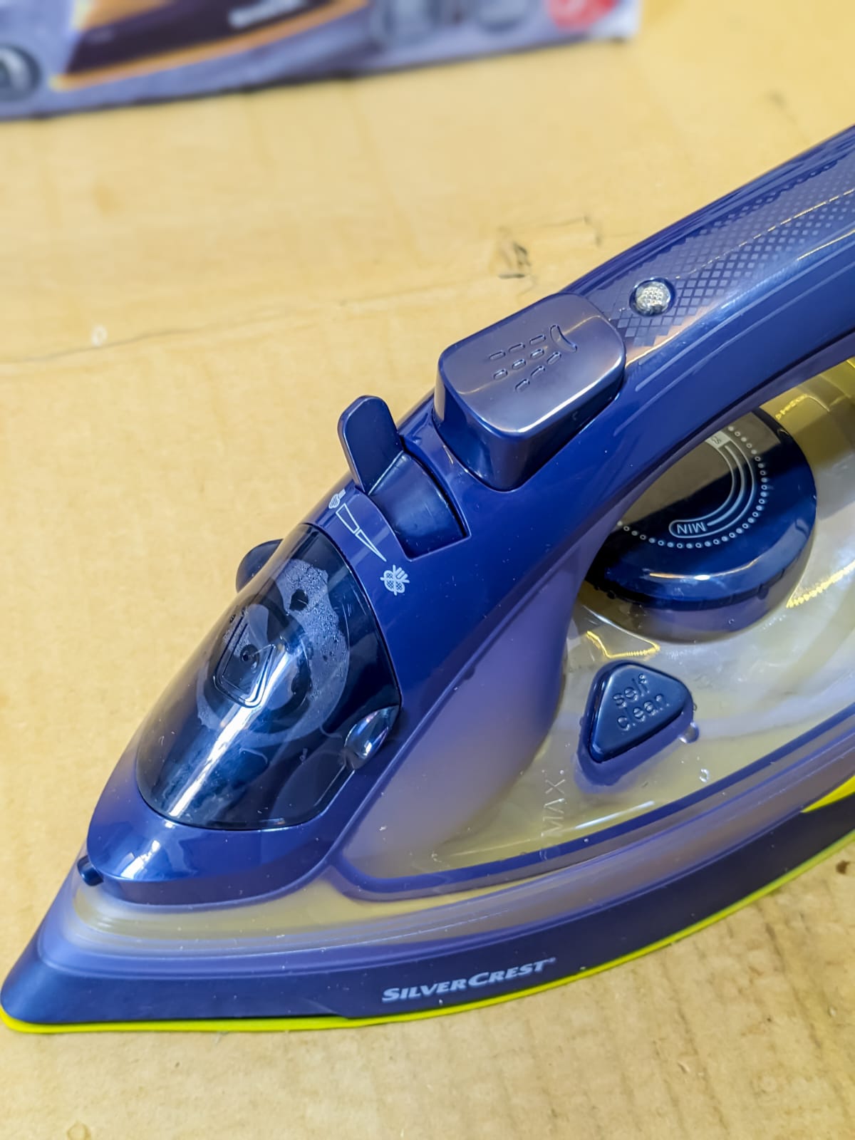 Silver Crest High Quality Steam Iron [German Lot]