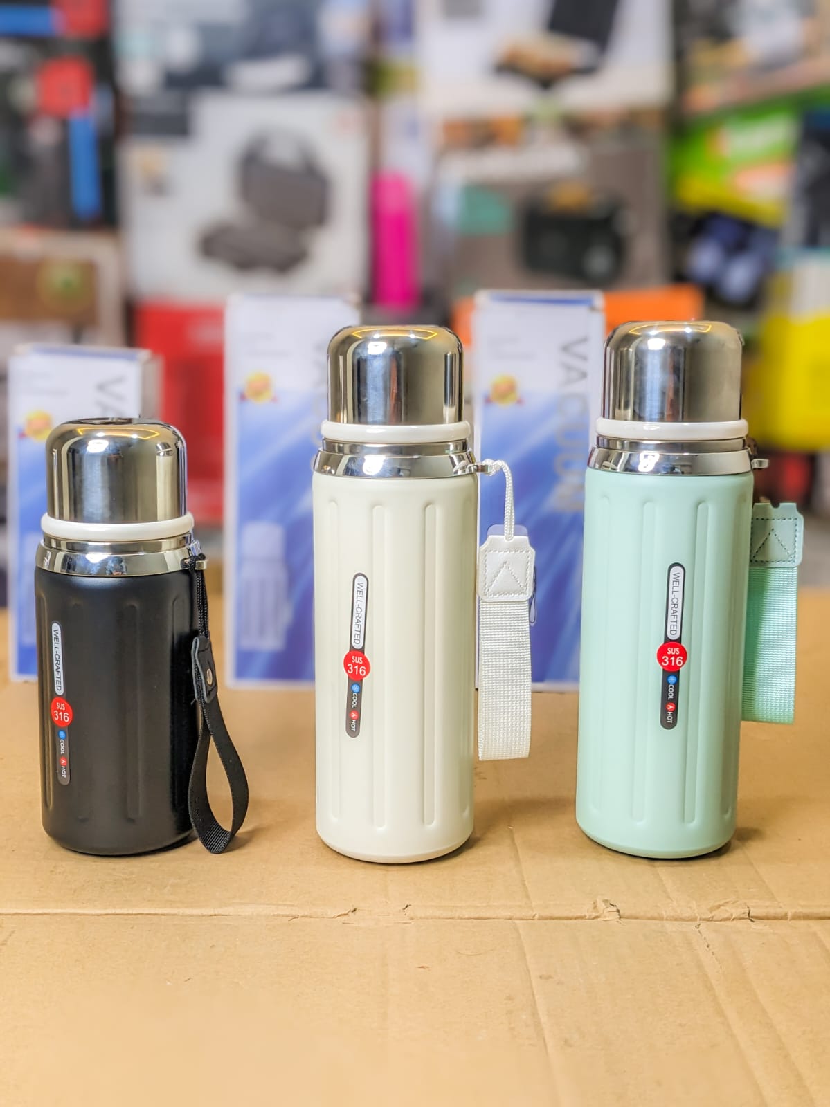 Lot Imported Outdoor Insulated Water Bottle 800ml